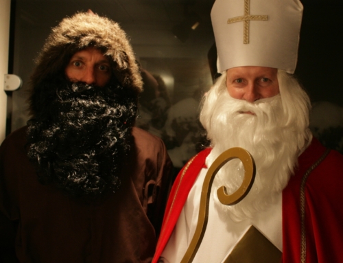 Der Nikolaus geht auf große Tour und besucht rund 100 Familien